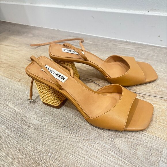 Steve Madden Rozlyn Sandal - Picture 1 of 6